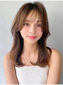 前髪セミディワイドバング艶感小顔カット美髪似合わせカット