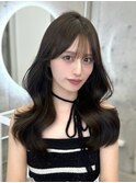 グレージュ×レイヤーカットくびれヘア◎