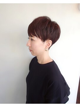 ラトリエコンタン(L´atelier Content) 30代40代50代おすすめ　刈り上げカジュアルショート