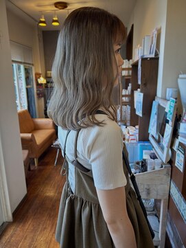 フォルビチローロ Forbiciloro ミルクティーベージュ