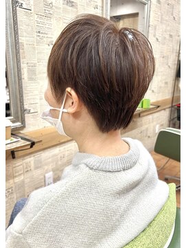 ベルナ(BELUNA) 明るい白髪染め×ツーブロックショート☆