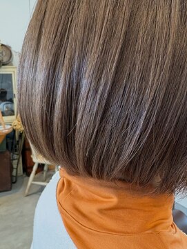カルム(calme) medium bob