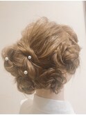 編み込みで作る花飾りヘアセット