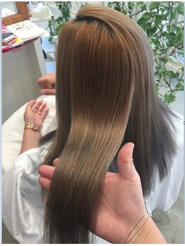 ベレッザ Bellezza Hair＆Makeの写真/髪の悩みに妥協しない。1人1人の髪質や状態を確認し、丁寧に施術。お悩みを解決し、なりたいstyleを叶える