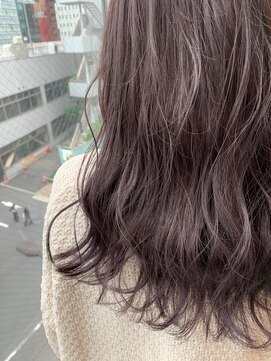 ジーナ セントラル銀座(Zina) 小顔オリーブカラーボブルフハイライトカラークールショート