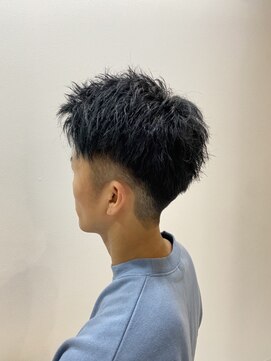 シャイン(Shine) メンズカット / メンズスタイル / ブルーブラック