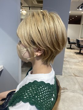 ネオリーブエクラ 上野御徒町店(Neolive eclat) ブロンドベージュ☆上野御徒町