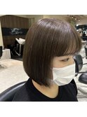 マットグレージュ