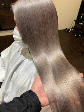 テテ(TETE) ミルクティーブラウン 心斎橋×長堀橋