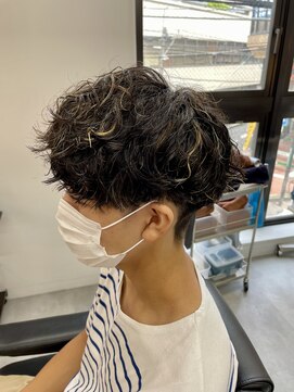 ショット 高槻(SHOT) スパイラルパーマ70％