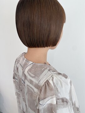 イノア(inor) ボブ+イルミナカラー