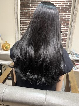 ヘアーデザイン シュシュ(hair design Chou Chou by Yone) イルミナカラー/暗髪/艶髪/グレーブラック