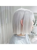Ｗhite color