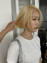 抜きっぱなしブロンドボブ