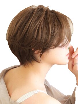 ネウィ 銀座(newi) 【今井】ふわっと大人かわいい骨格補正のひし形ラフショート