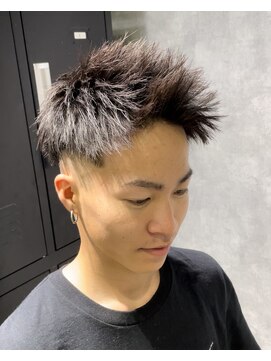 レイズ ルーツ 名古屋 名駅店(RAYS ROOTS) 名古屋ジェットモヒカンフェードカットアップバングショート