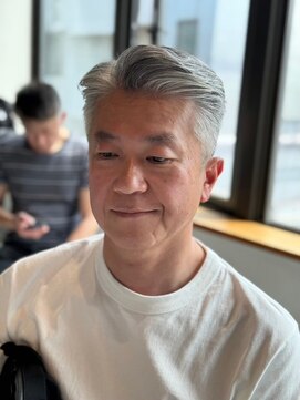 ザマンリバレッジニューヨーク(THE MAN LeverageNewYork) 大人海外七三サイドパートフェード：尾上　雄輝