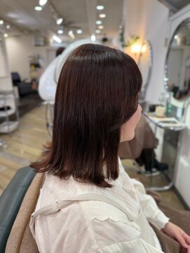 ビィーワンイースト(Be 1 EAST) ミディアムカット