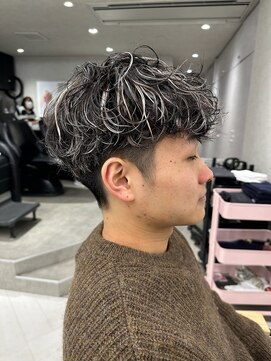 ロウ トウキョウ 八王子店(RAW TOKYO) シャドウパーマ　ホワイトメッシュ　スペインカール　八王子