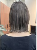 栄ハイライト透明感耳掛けボブスタイル