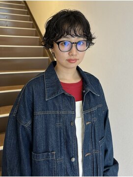 クイン(qin) コンパクトショートパーマ