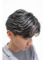 ミヤビ(MIYAVI)&nbsp;束感フェザーショート