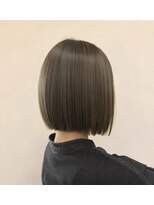 ワッカ(WACCA)&nbsp;前下がりボブ