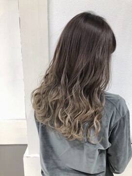 ジゼル(GiseL) 【GiseL】ベージュグラデーション/ダブルカラー/ブリーチ