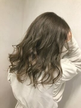アジールヘア 東上野店(agir hair) 透明感抜群！イルミナカラーでオリーブベージュ【上野/東上野】