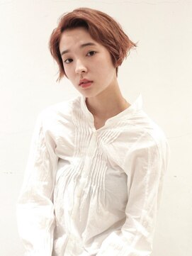 ココ 本八幡(KOKO) 黒髪クラゲヘアーオリーブグレー小顔ココアベージュショート