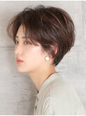 センター分け大人ショート