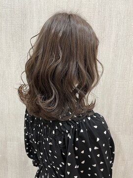 アルーシェ 心斎橋(Alushe) くすみグレージュ