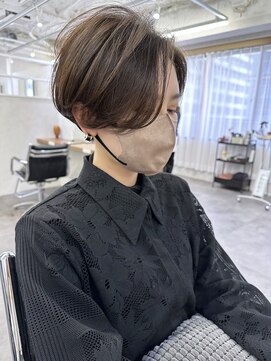 オウル(Owll) 【Owll】20代30代40代7.3ハンサムショート ベージュカラー