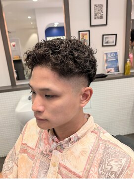 スカイシープレイス 錦糸町 宮城リョータ パーマ＆フェード[錦糸町/理容室/メンズ/バーバー