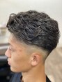 ヘア ナヴォーナ 大浦店(hair NAVONA) センターパートでセットしやすくニュアンスパーマをかけました。