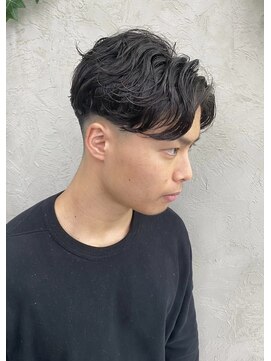 デュー 栄(DEW) 【DEW】フェザーパーマ/刈り上げセンターパート/カルマパーマ