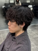 ジーニー 千葉(GENiE)&nbsp;ウルフ/センターパート/カルマパーマ/ニュアンスパーマ/古荘竜生