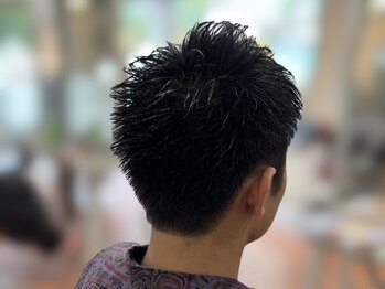 エンビ(embi.)の写真/【バーバー免許◎】理容師の技術で魅せる、30代からのメンズに似合うスタイル！カット＋眉カット￥5500～