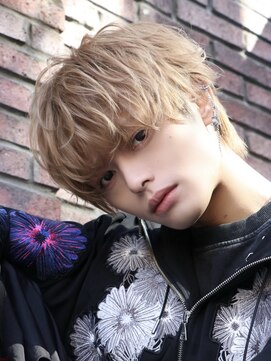 オーシャントーキョー 心斎橋(OCEAN TOKYO WEST) メンズヘアラウンドマッシュミルクティーベージュ束間ショート