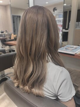 ヴァンカウンシル いわき店(VAN COUNCIL) ミルクティーカラー