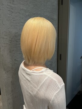 カフカ(CAFCA) ハイトーン/ボブ/デザインカラー/ブロンド