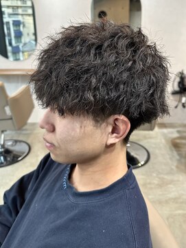 ブルニール 中崎町(BLEUNIR) ツイストスパイラル/スパイラルパーマ