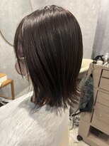 トリプルワン(111)&nbsp;切りっぱなしボブ