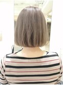 ミルクティーベージュ