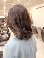 キアラ(Kchiara) レイヤーなびく大人くびれ感kchiara福岡天神川野直人