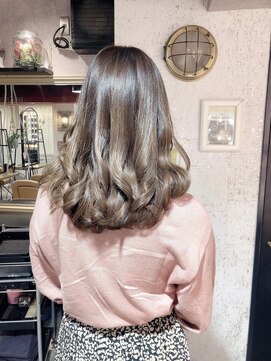 ロンド ルージュ 銀座店(Lond rouge) ブリーチなしのプラチナカラー