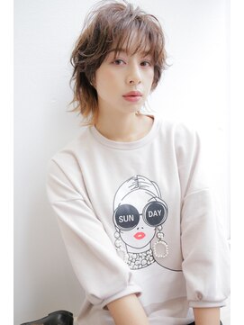 ヴァンカウンシル 清須店(VANCOUNCIL) 外ハネ ウルフカット×ワンポイントデザインカラー