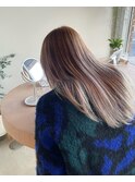 ホワイティベージュ