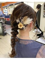 アッシュ 名駅(ASCH)&nbsp;編みおろしお呼ばれヘア