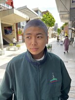 ノート(Nought) 10代20代ブリーチハイトーンカラーシルバー坊主